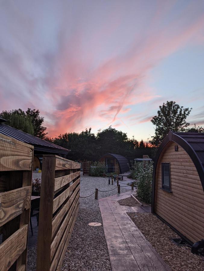 Villa Peacock Lake Glamping Nottingham Exterior foto